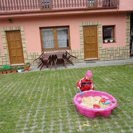 Apartmanovy Dom Alojz 아파트 하보우카